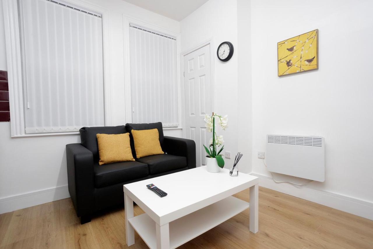 Kirkstall Serviced Apartments Leeds Λιντς Εξωτερικό φωτογραφία